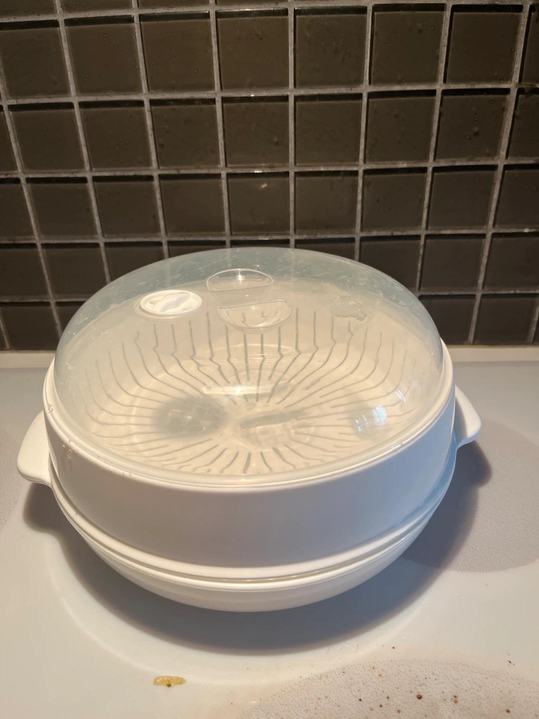 White Microwave Steamer Bowl with Lid