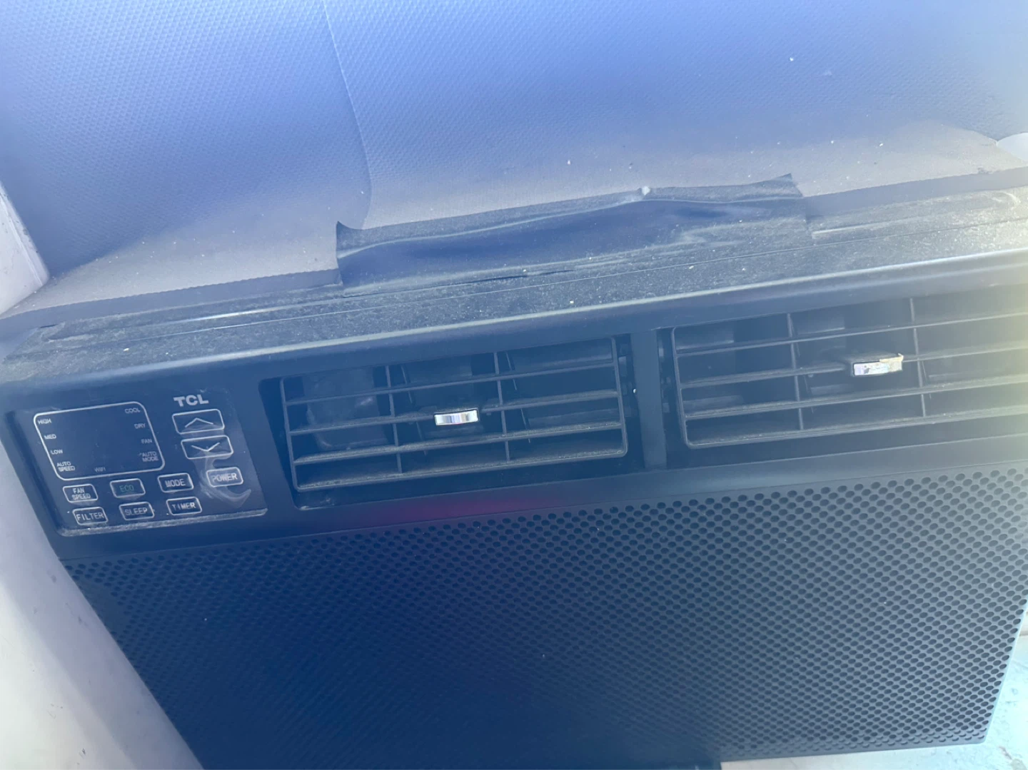 TCL Window Air Conditioner with Remote - photo 3