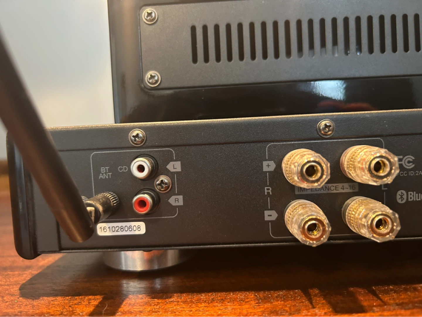 Monoprice 25 Watt Stereo Hybrid Tube Amplifier with Bluetooth - photo 5
