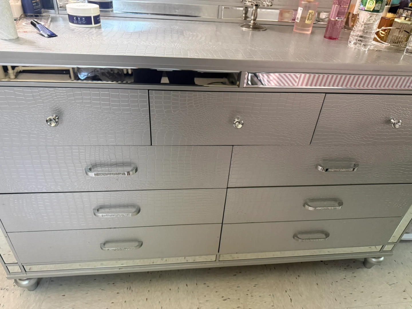 Silver 8-Drawer Dresser with Mirrored Accents - photo 2