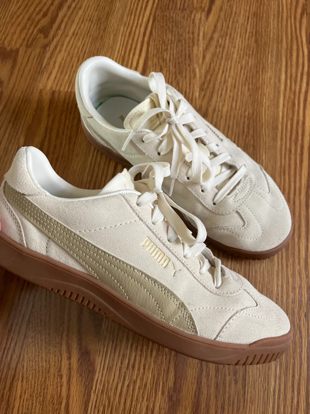 Puma Women's Sneakers Size 8 Cream/Brown