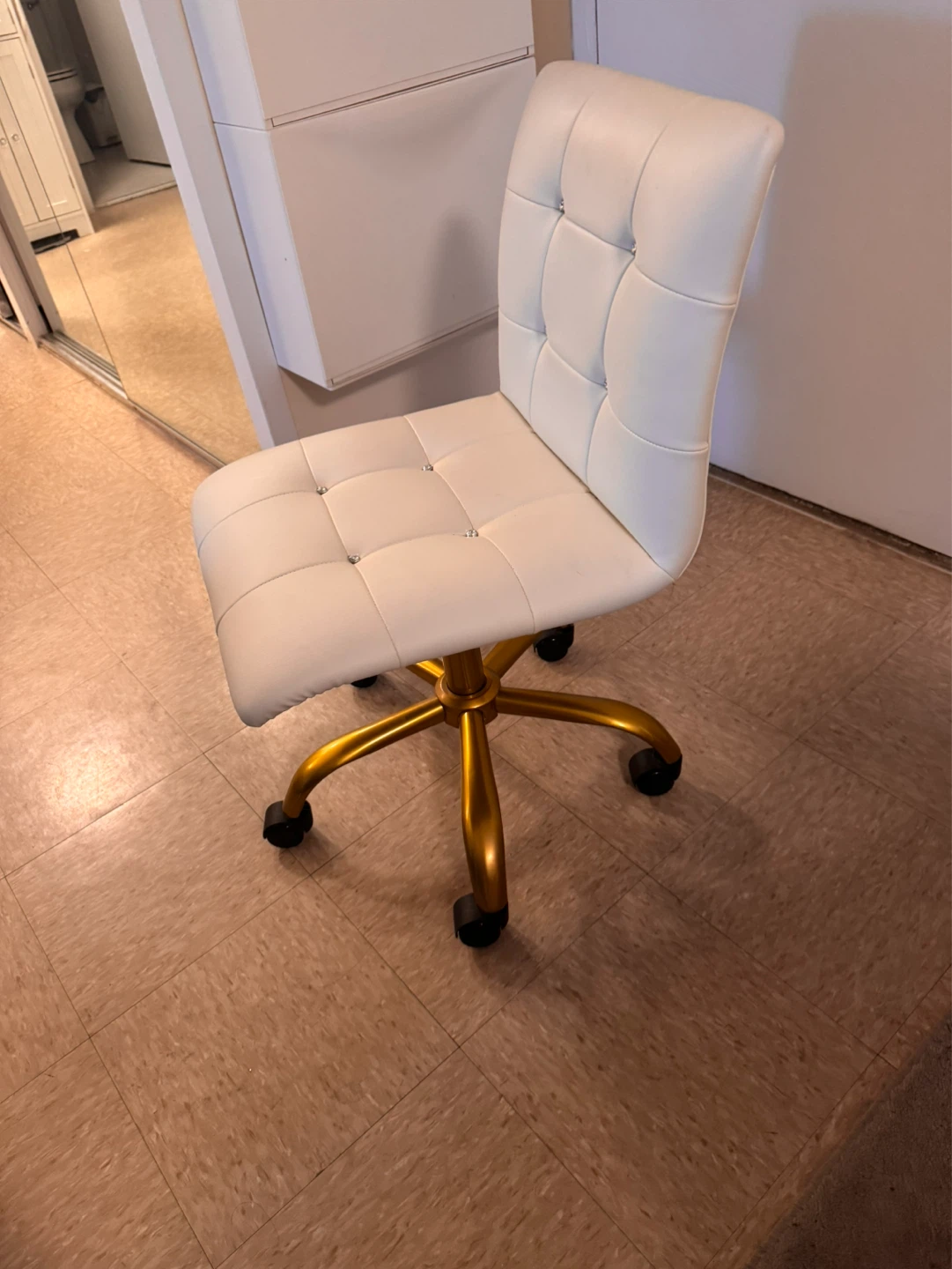 White Tufted Office Chair with Gold Base - photo 2