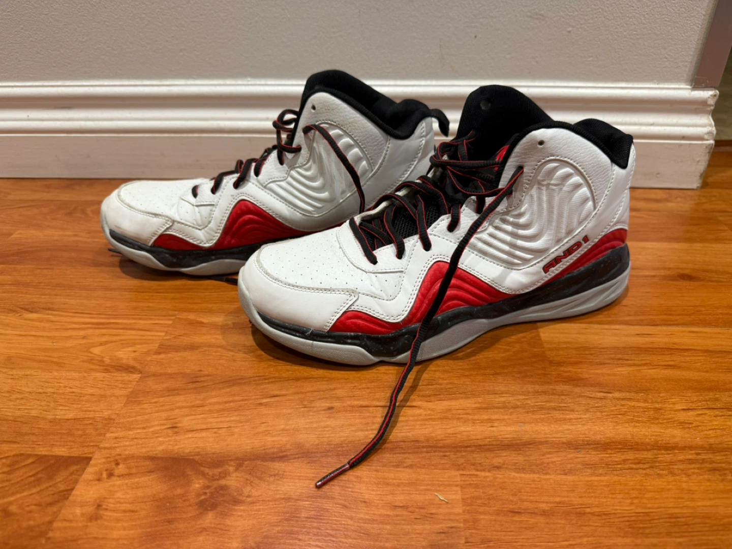AND1 White/Red Basketball Shoes - photo 2