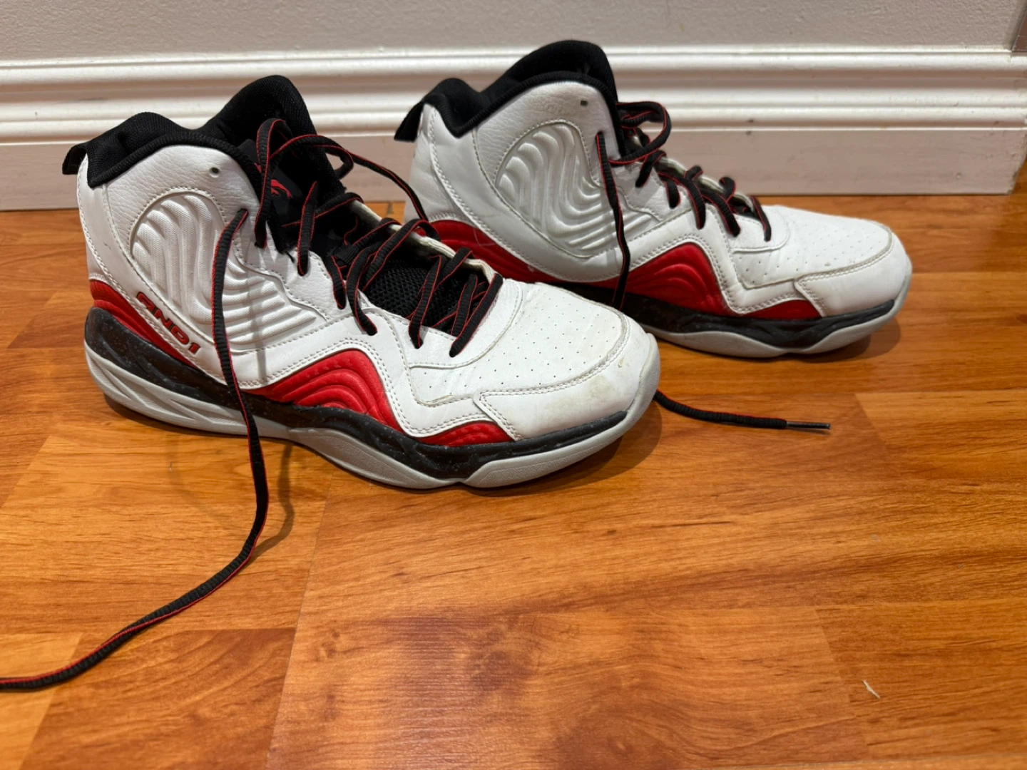AND1 White/Red Basketball Shoes - photo 3