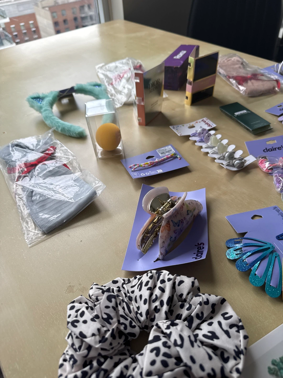 Claire's & Dior Assorted Accessories Bundle - photo 4