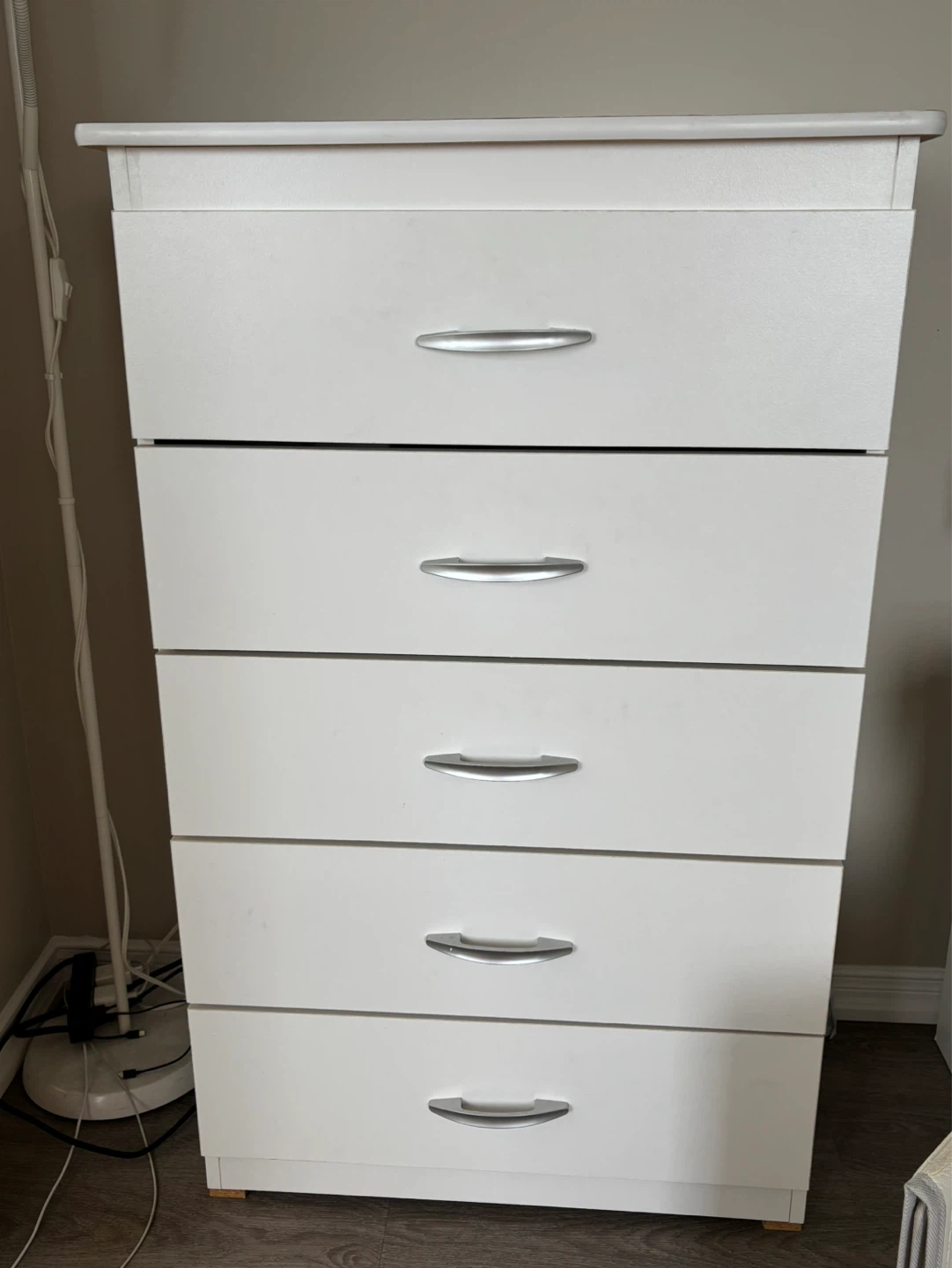 White 5-Drawer Dresser