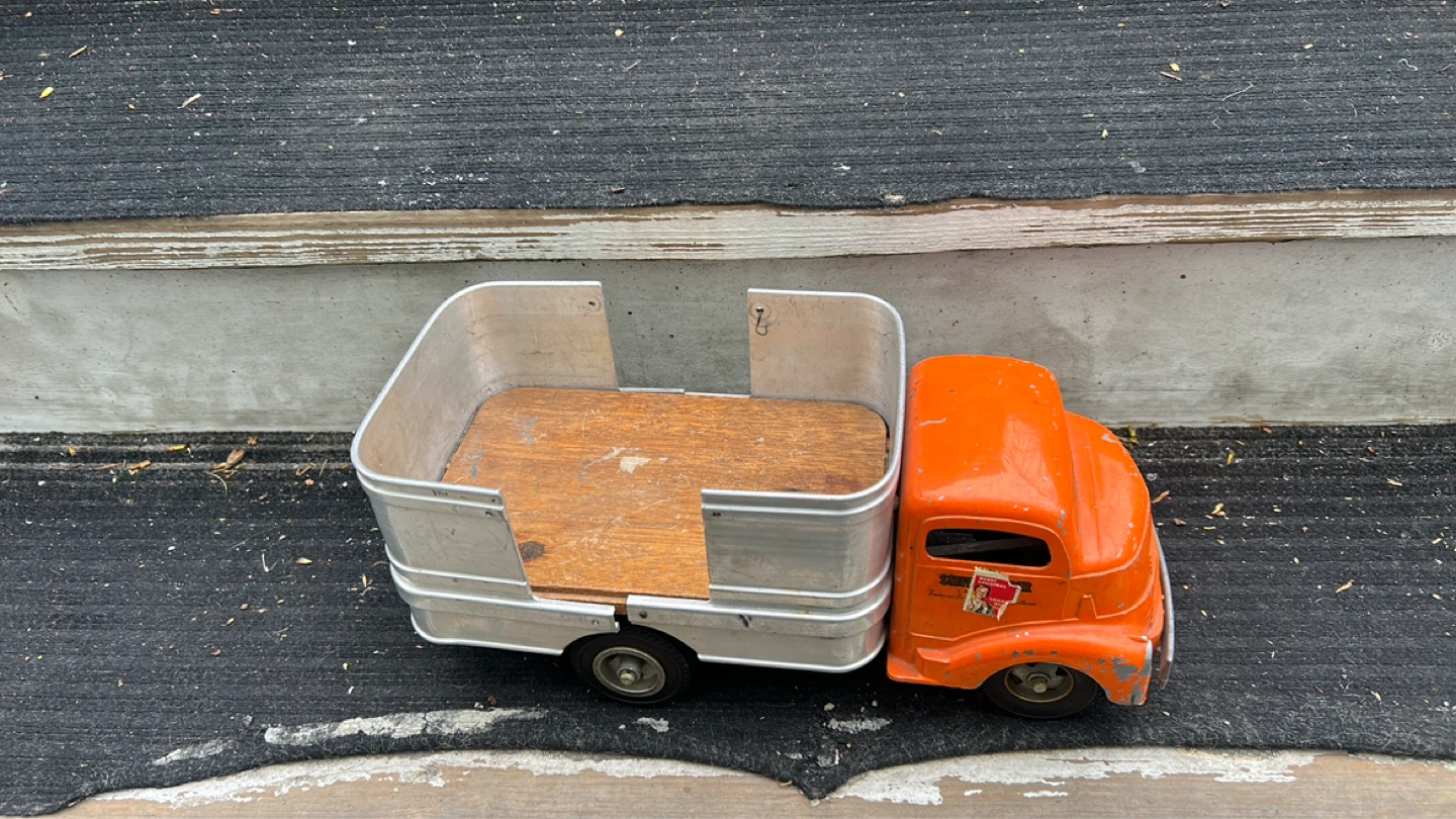 Smith Miller Orange & Silver Toy Truck - photo 3