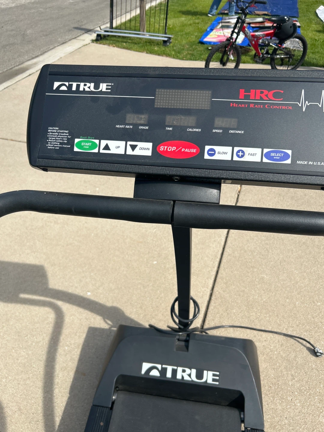 TRUE Fitness HRC Treadmill - photo 2
