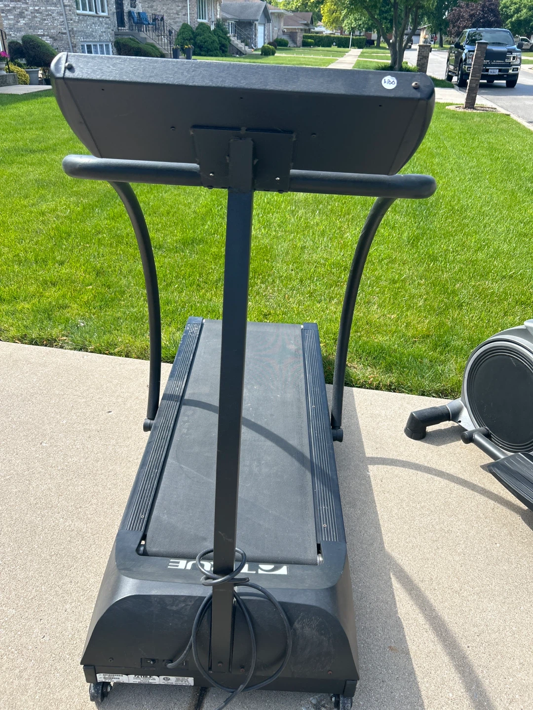 TRUE Fitness HRC Treadmill
