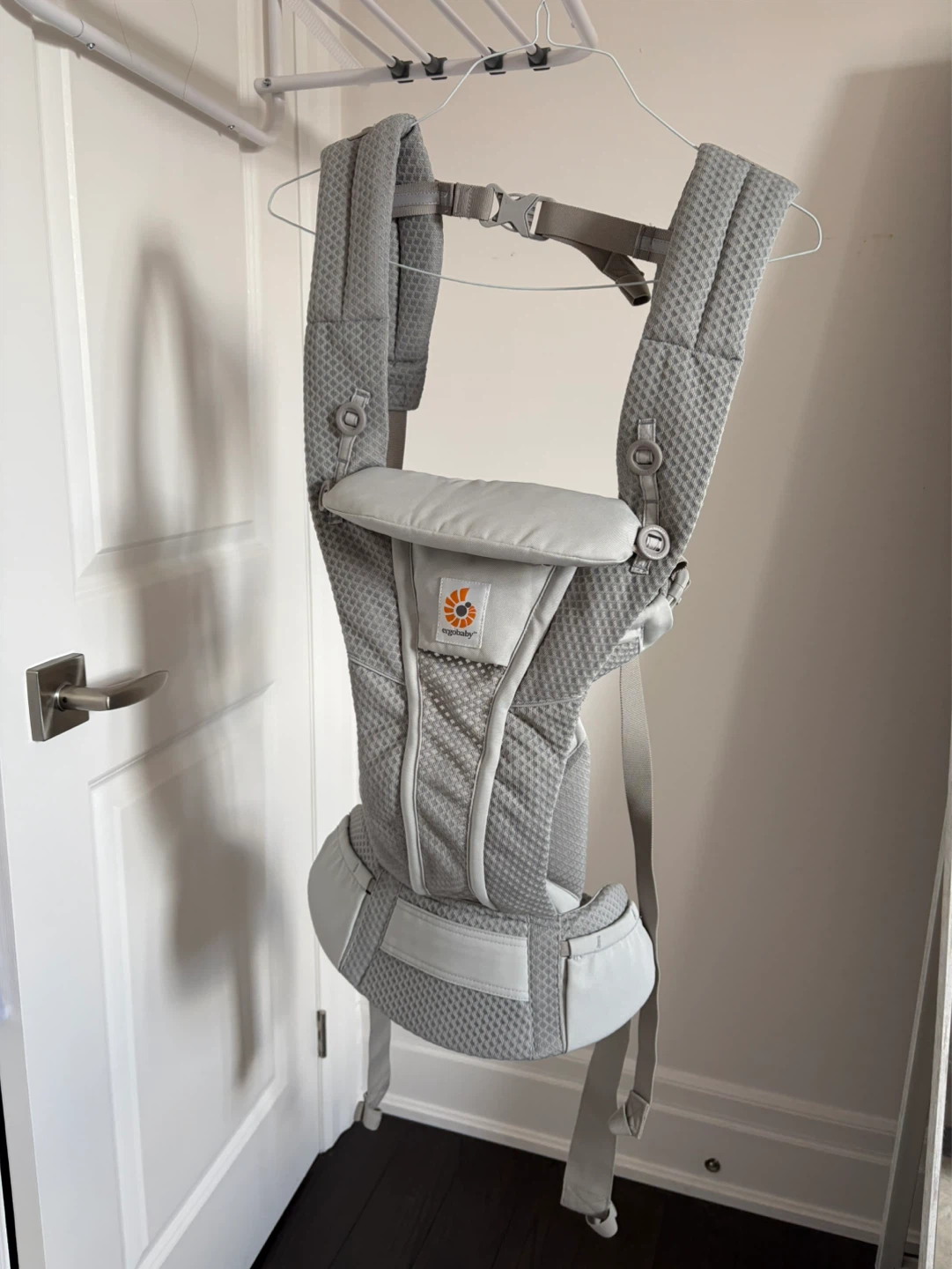 Ergobaby Omni Breeze Baby Carrier - Pearl Grey