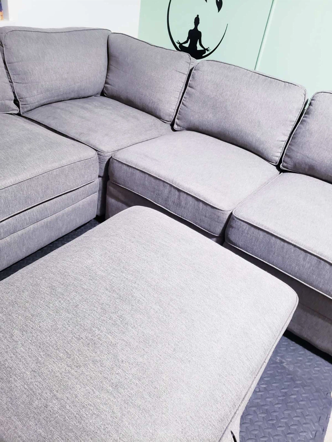 Grey Sectional Sofa with Ottoman ( Delivery Available ) - photo 4
