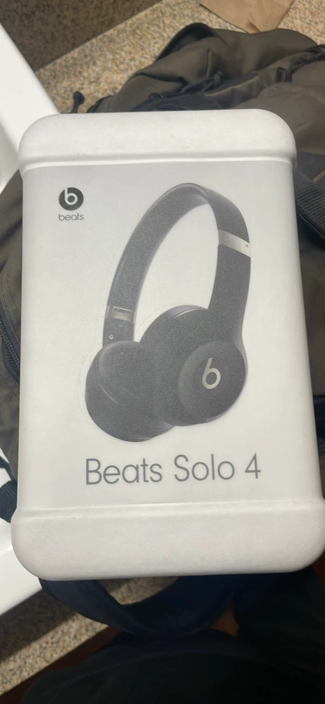 Beats Solo 4 Wireless On-Ear Headphones