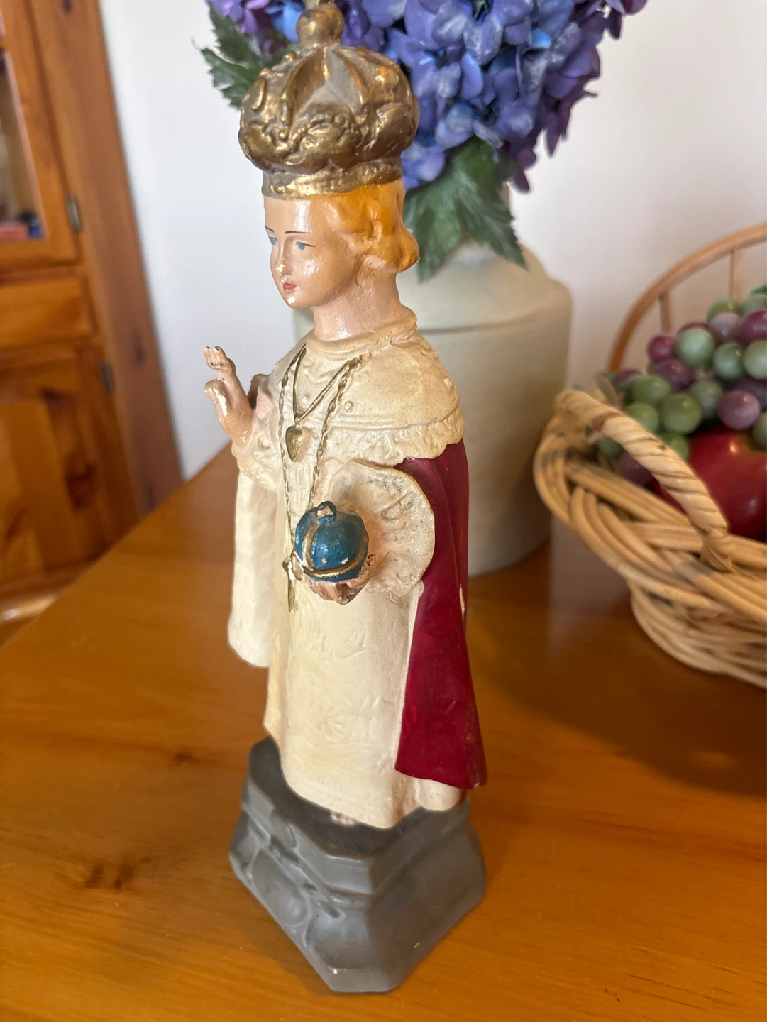 Vintage Infant Jesus Of Prague Statue - photo 2