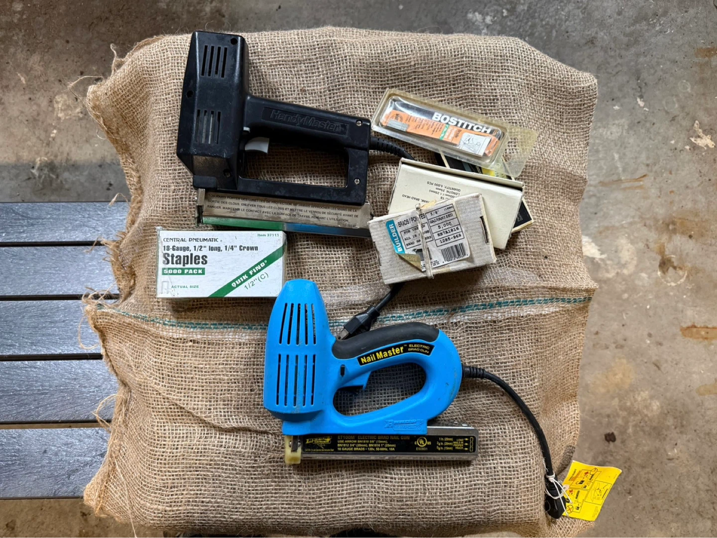 HandyMaster & Arrow Electric Brad Nail Guns with Staples