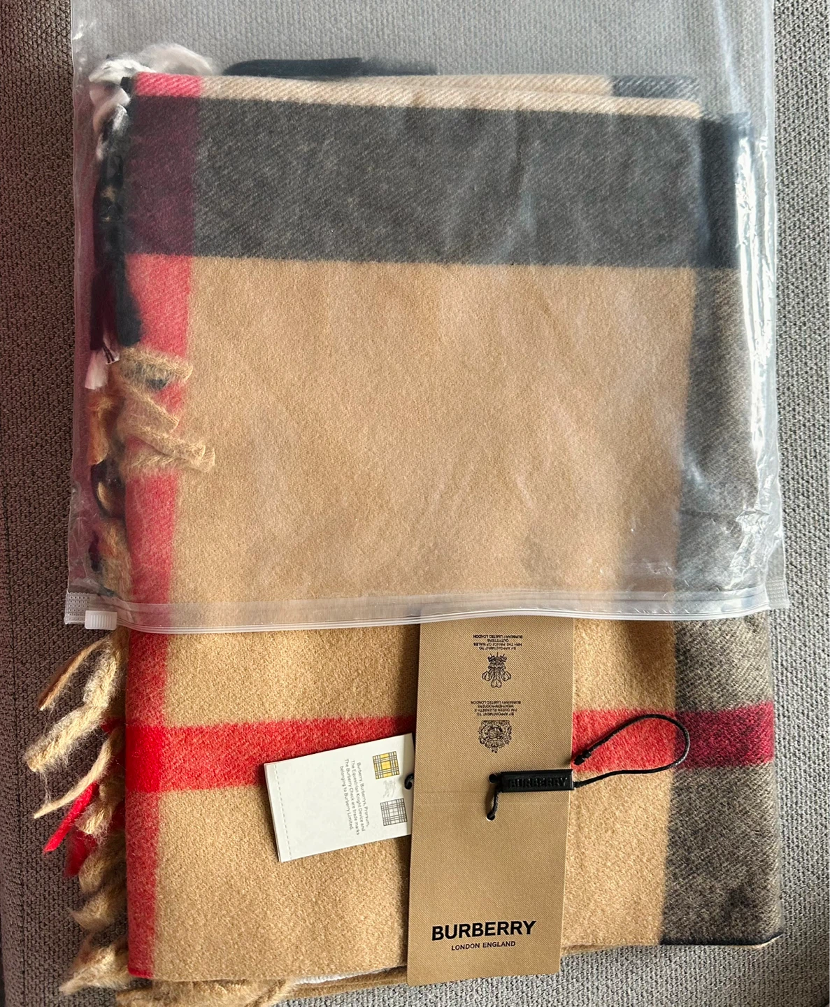 Burberry Nova Check Scarf 50% Cashmere 50% Wool - photo 2