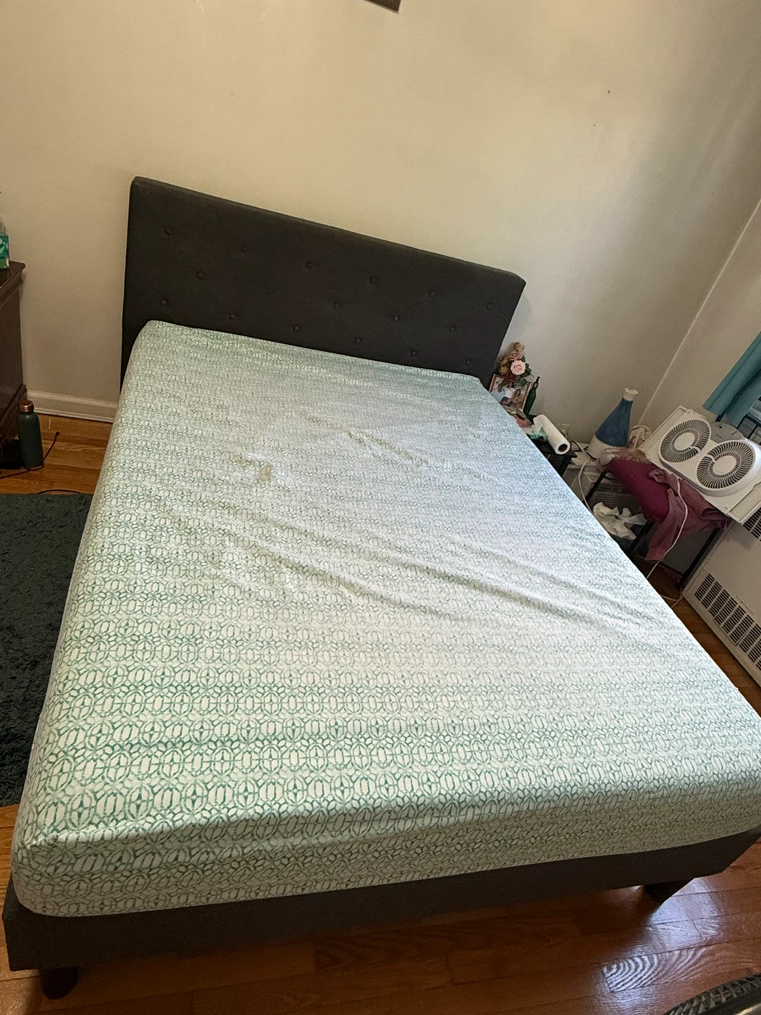 Upholstered Platform Bed Frame mattress and with Headboard