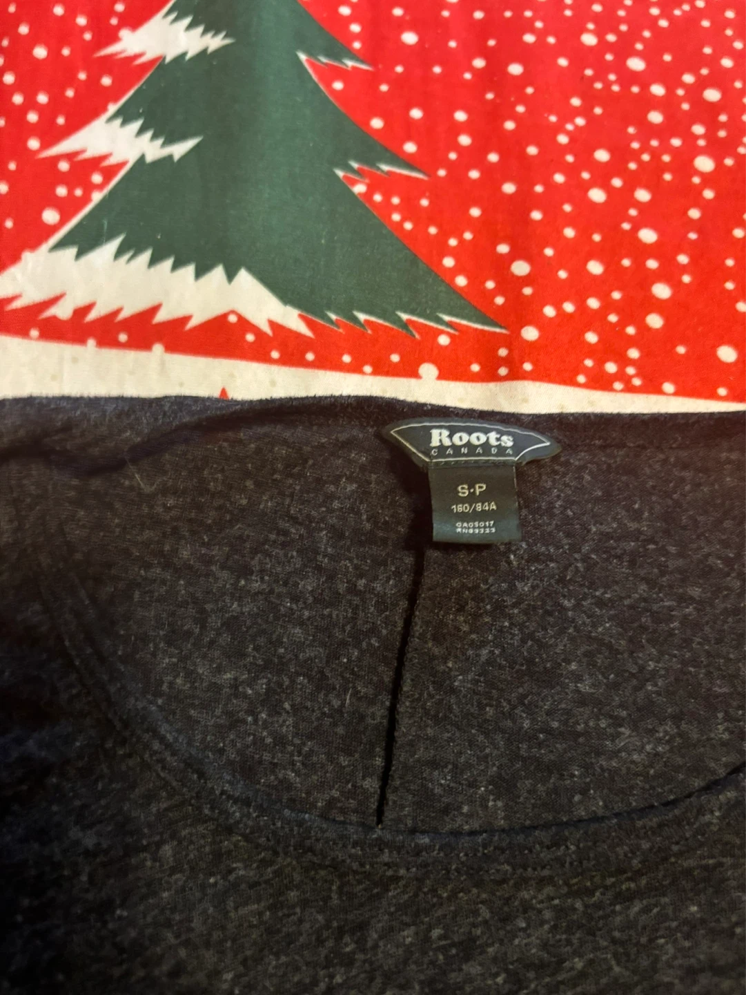 Roots Canada Long Sleeve Top - Size S/P - photo 2
