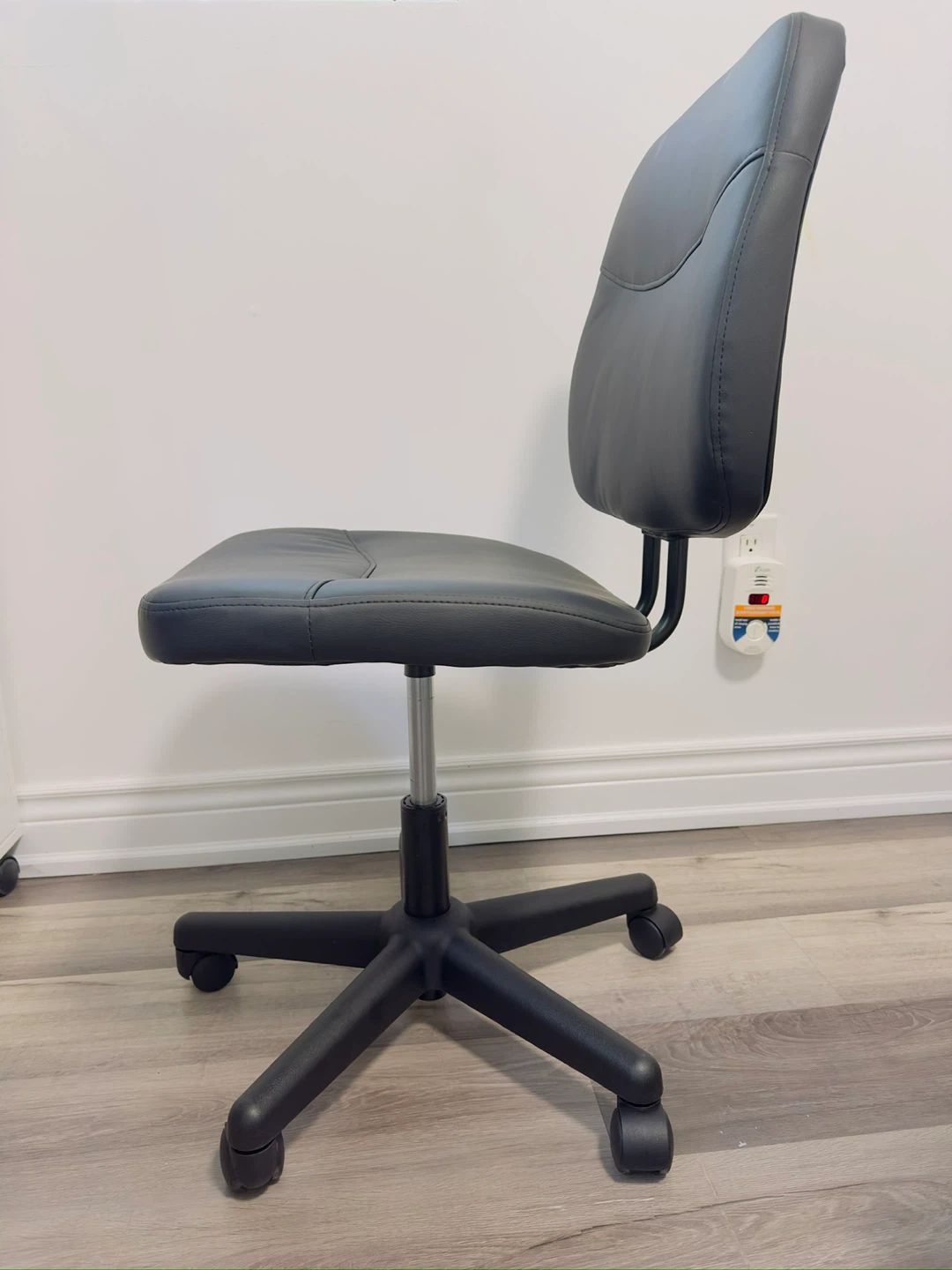 Black Faux Leather Office Chair - photo 5