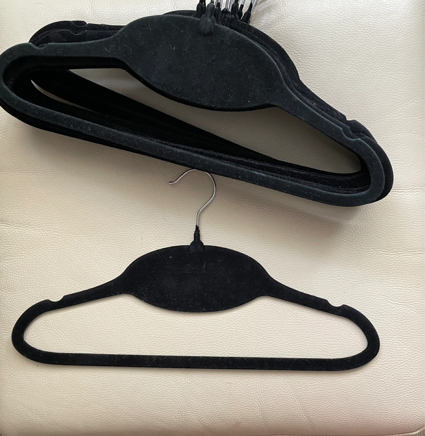Black Velvet Hangers (Set of 20 ) - photo 2