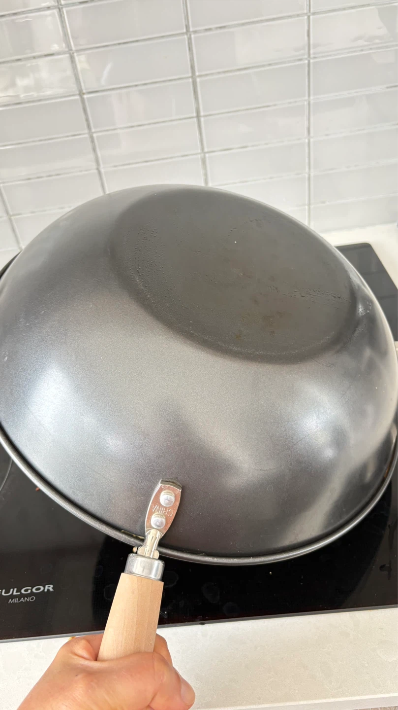 Wok with Wooden Handles - photo 2