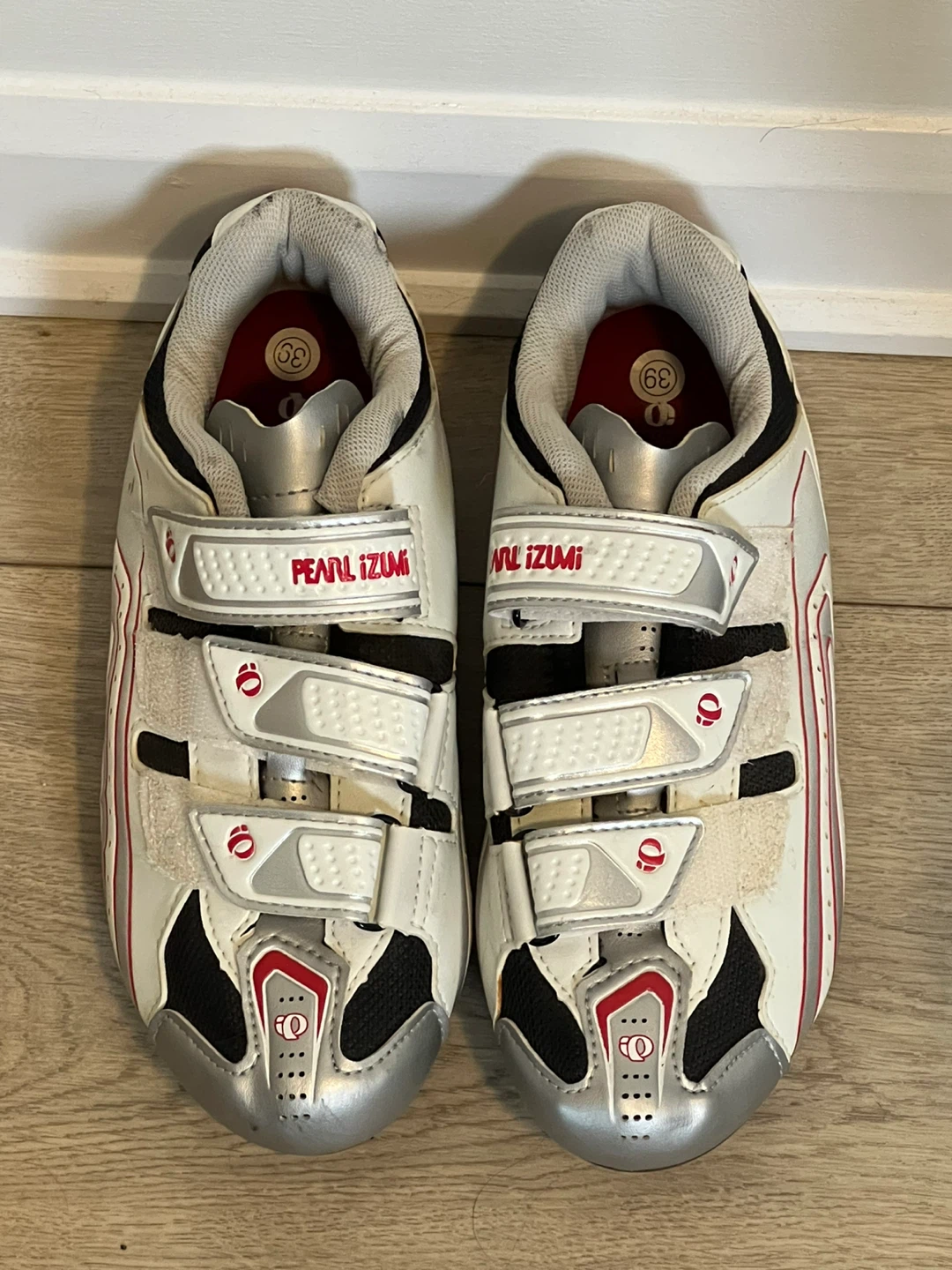 Pearl Izumi Cycling Shoes Size 39