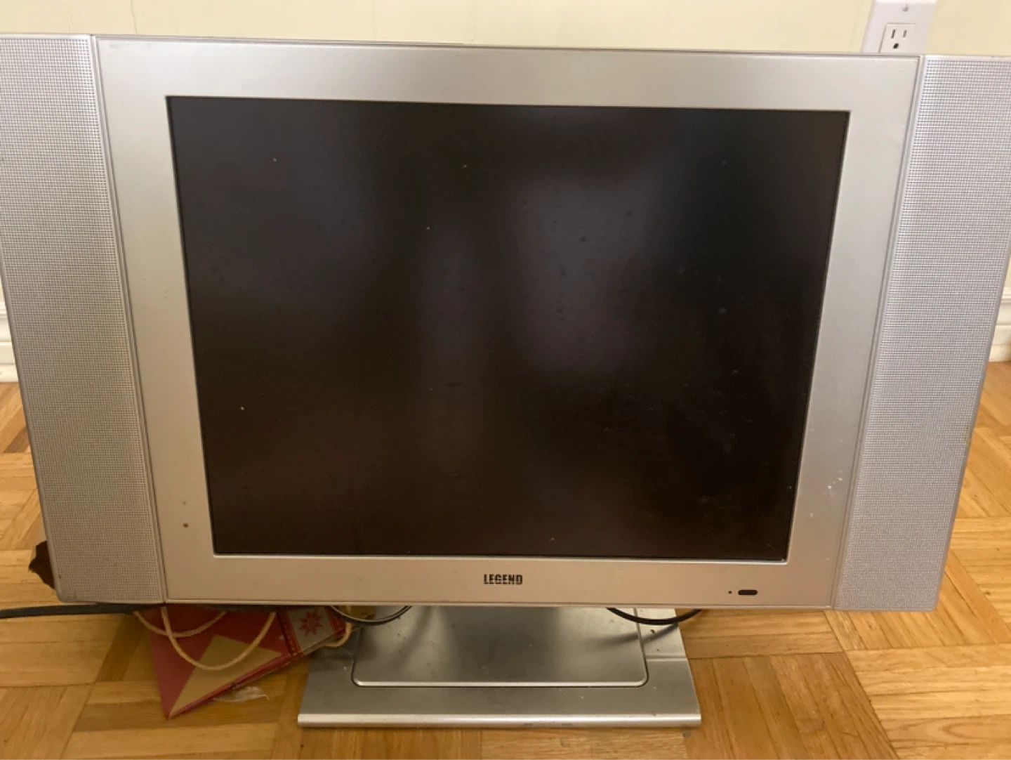 Legend TV Monitor - photo 2