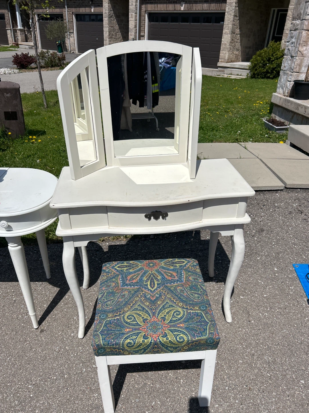 White Vanity Desk with Tri-Fold Mirror and Stool