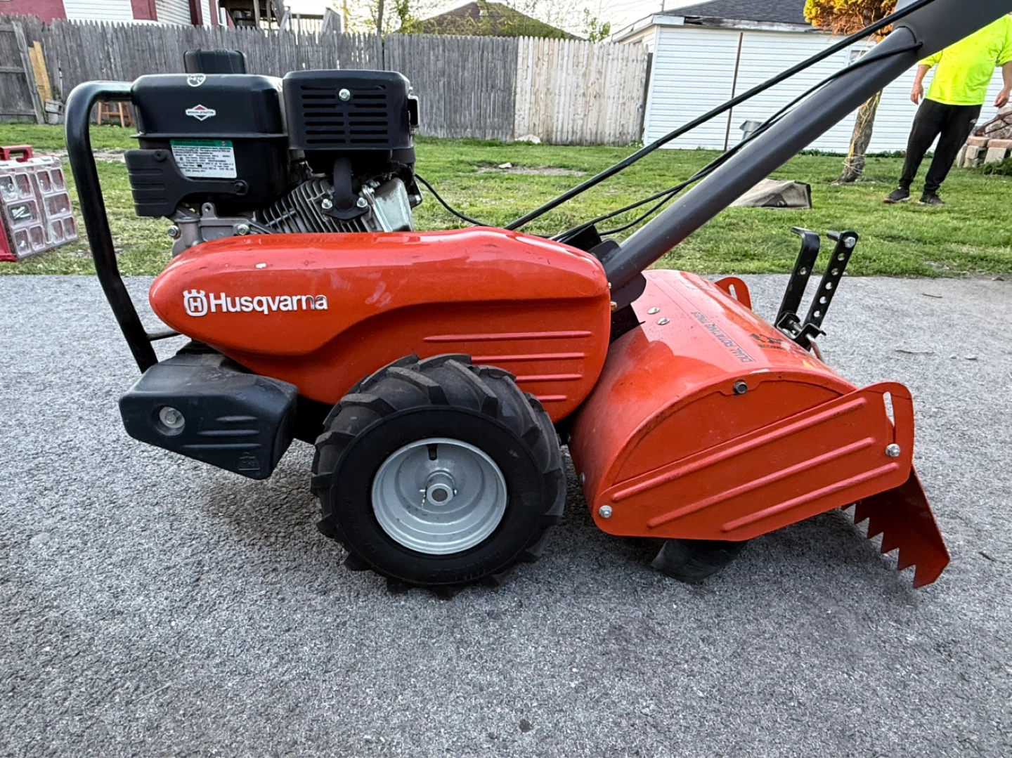 Husqvarna Gas Tiller Cultivator 950 series - photo 4