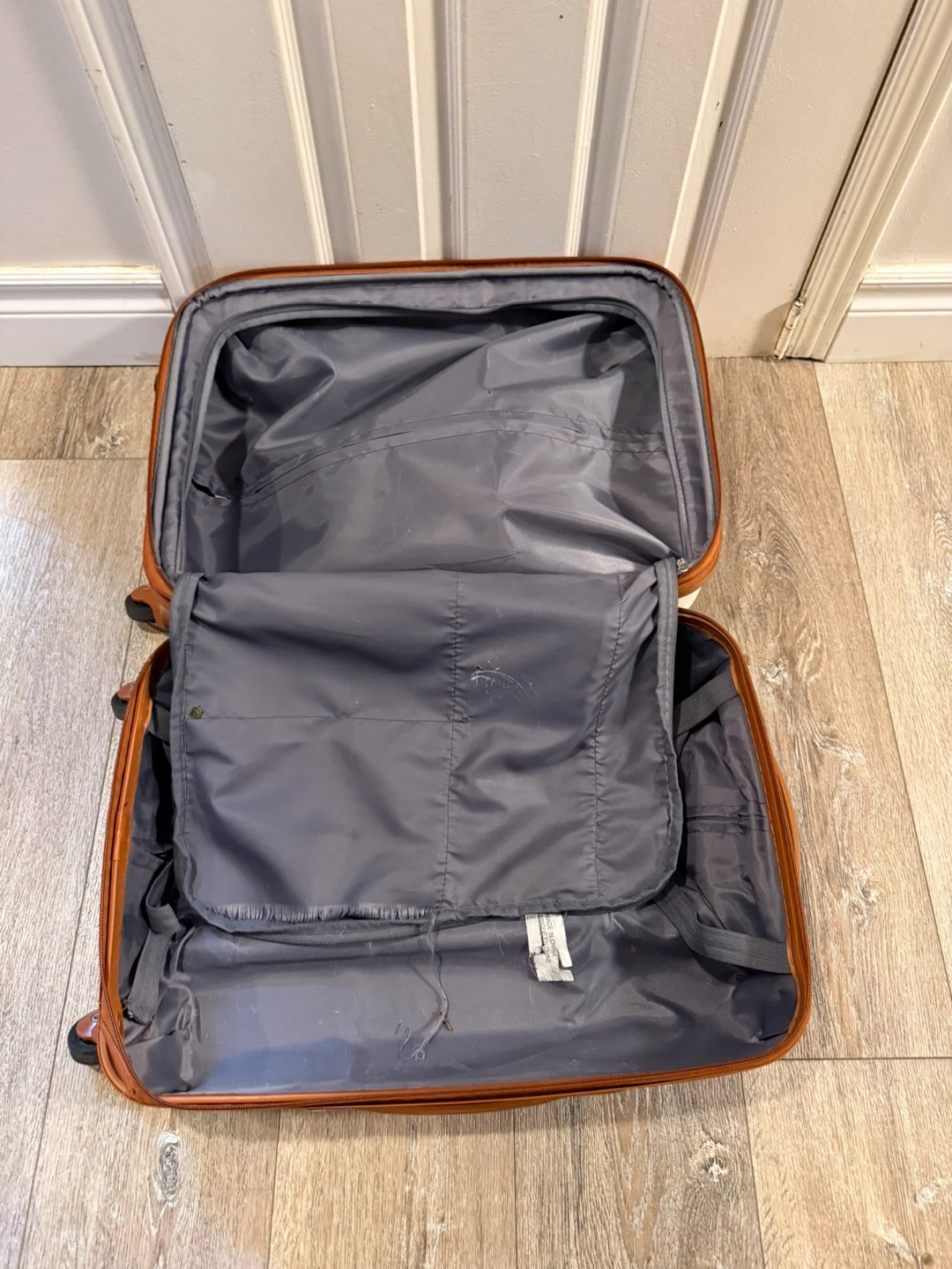 White Hardside Spinner Luggage with Brown Accents - photo 4