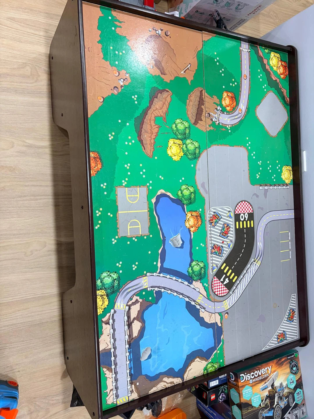 Kids Train or  Lego Playing Table - photo 3