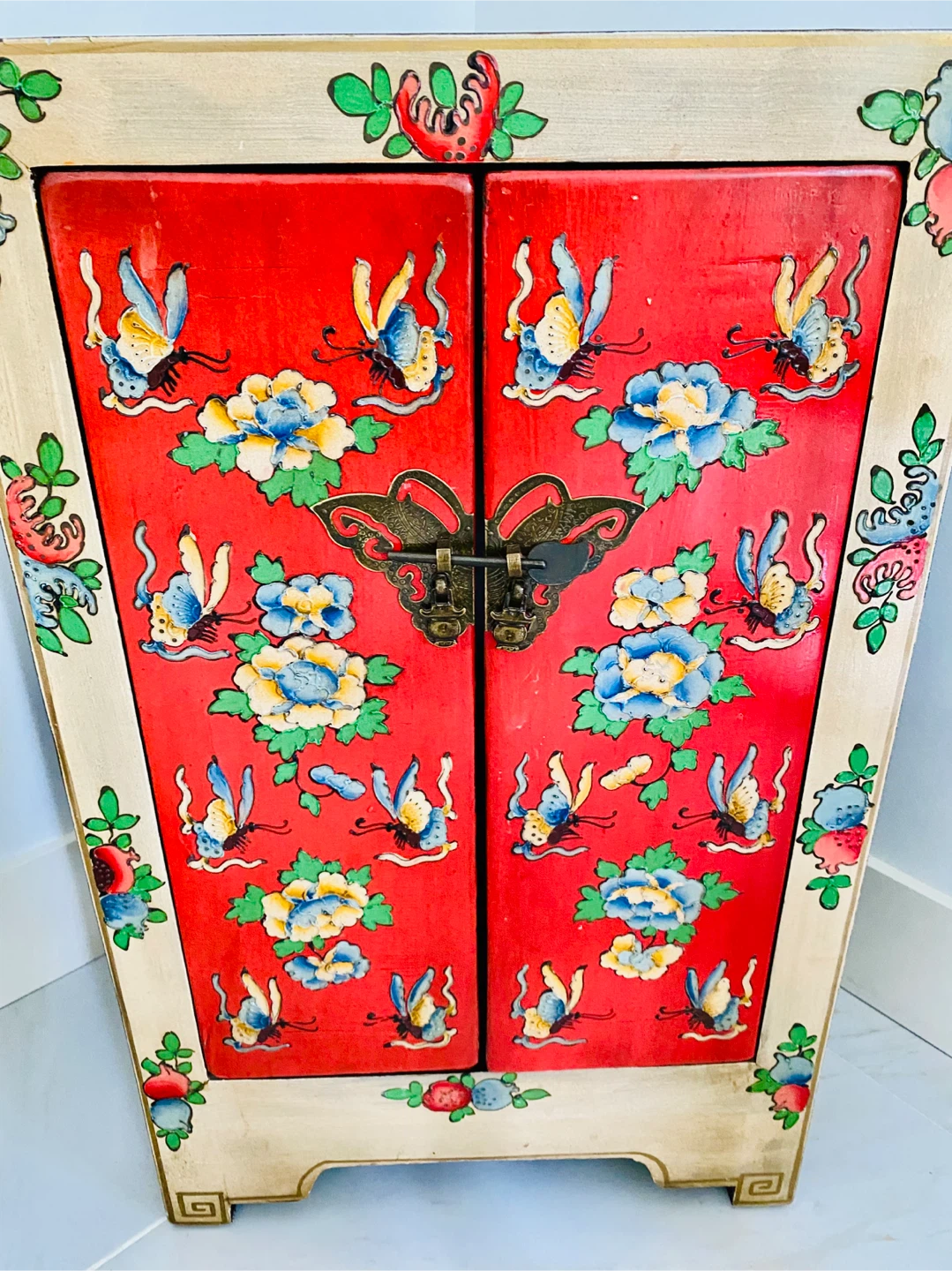 Vintage Style Cabinet with Butterfly and Floral Motif - photo 2