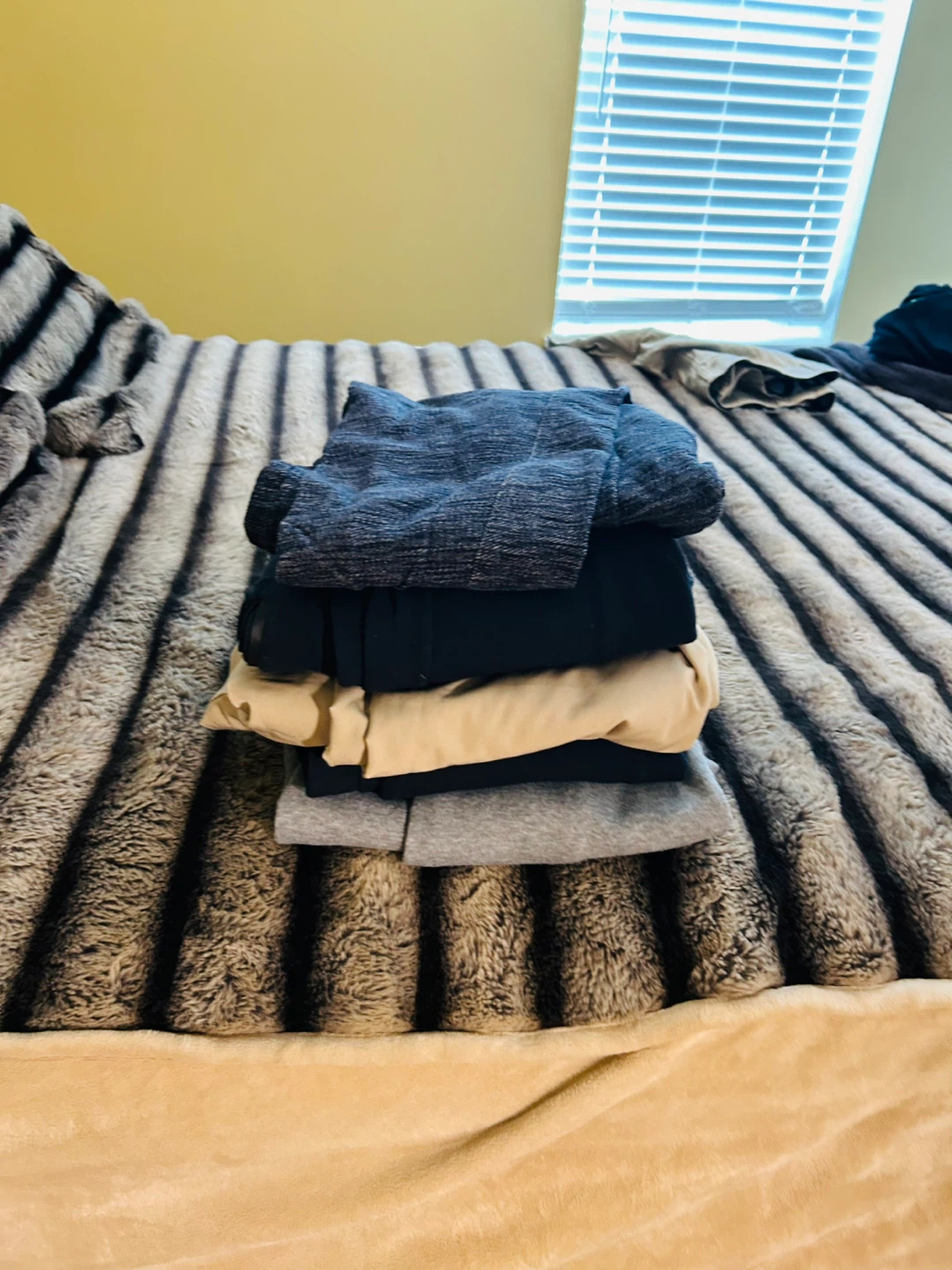 Bundle of Men's Sweatpants 5 total - photo 2