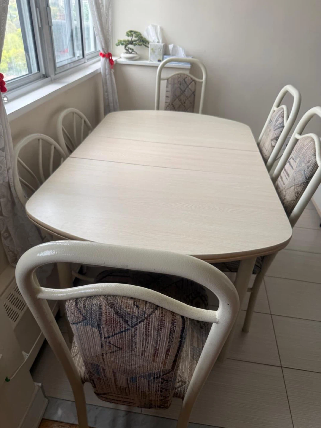 Extendable Dining Table and 4 Chairs Set