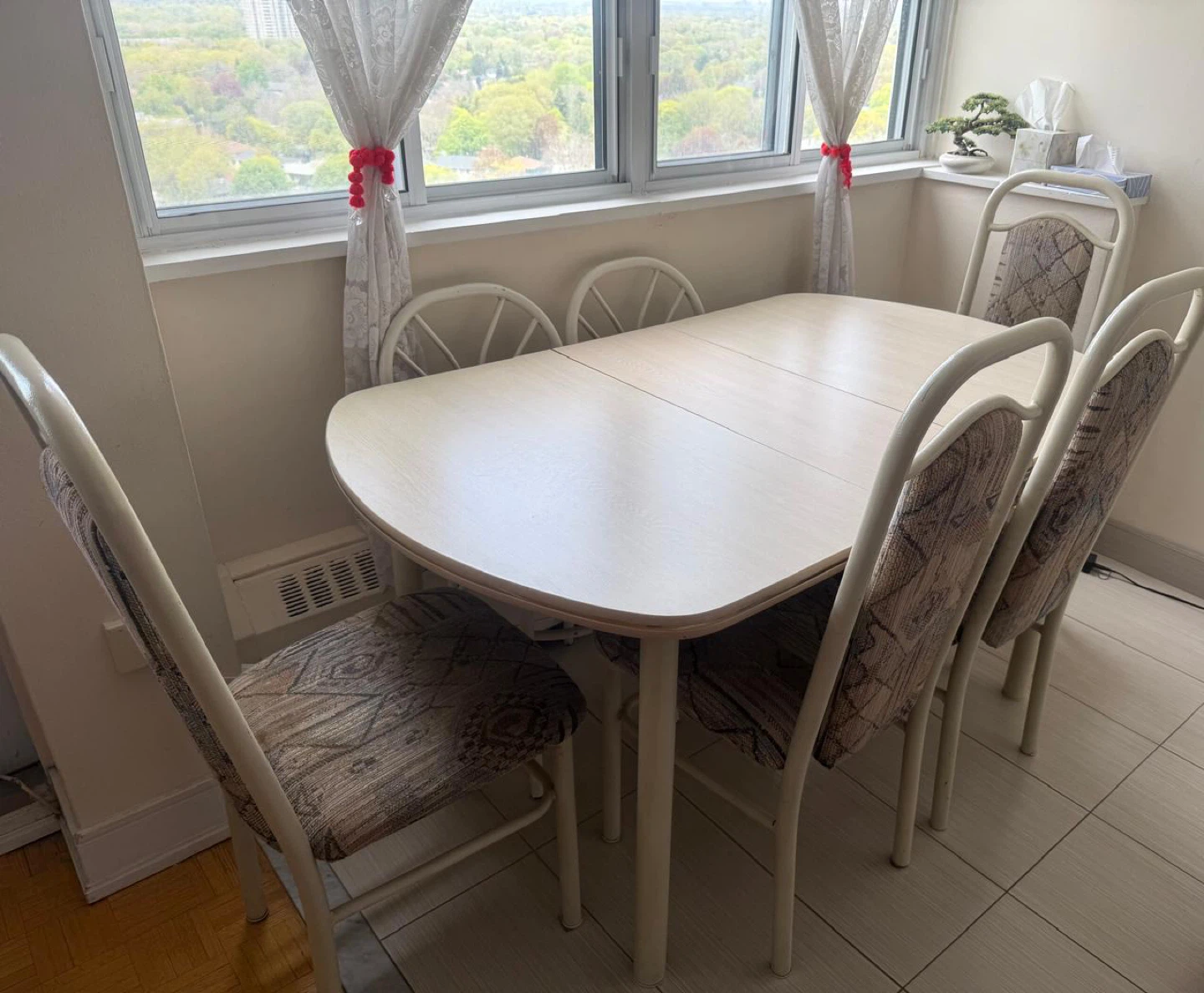 Extendable Dining Table and 4 Chairs Set - photo 2