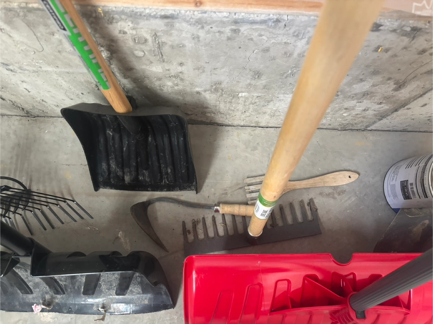 Various Garden Tools, Rakes and Snow Shovels - photo 4