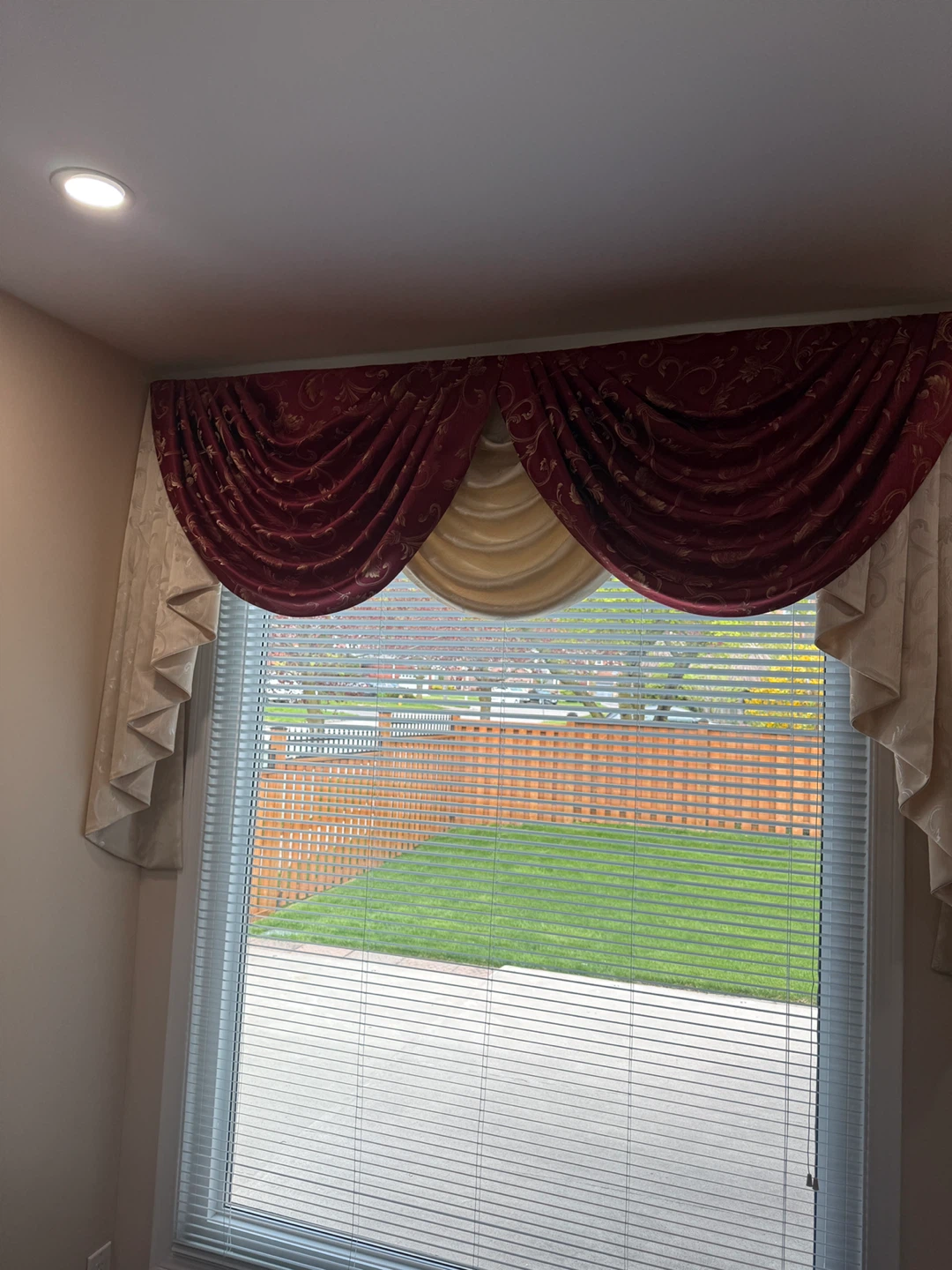 Window Swag Valance Set $100.00