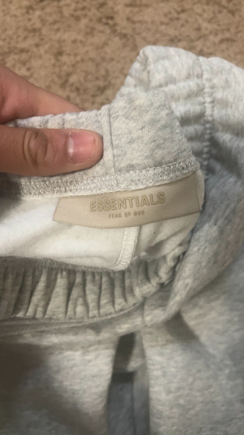 Grey fog essentials track suit - photo 4