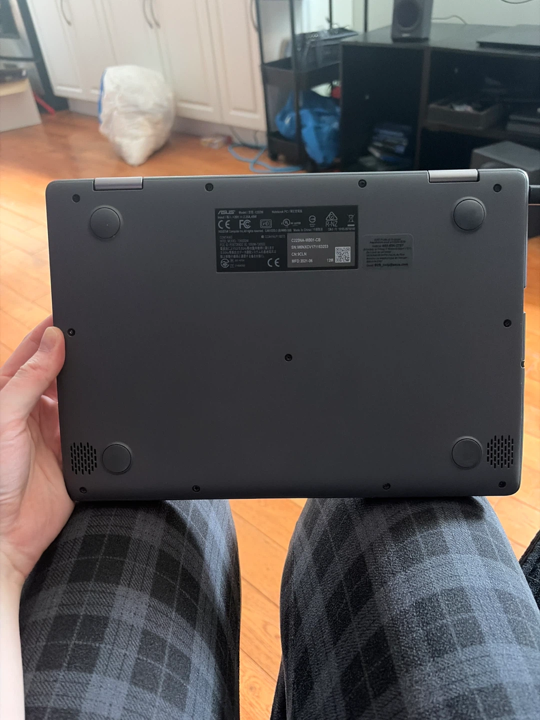 ASUS C223N Chromebook Laptop - photo 3