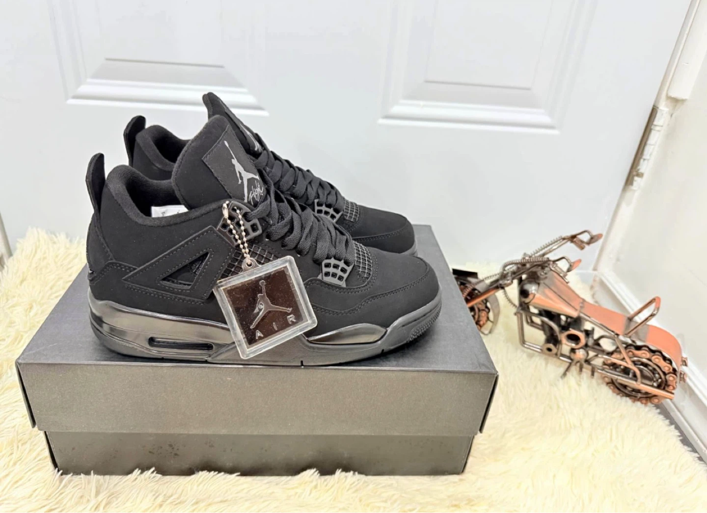 Air Jordan 4 'Black Cat' Sneakers