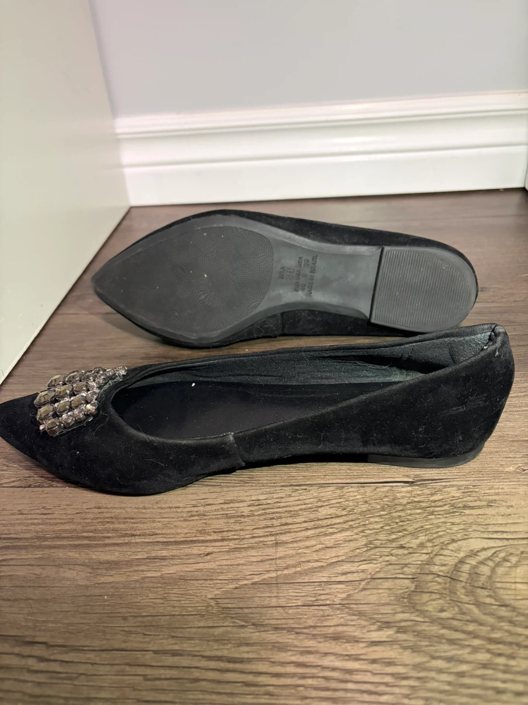 Via Lins Black Suede Embellished Pointed Toe Flats - Size 8.5 - photo 2