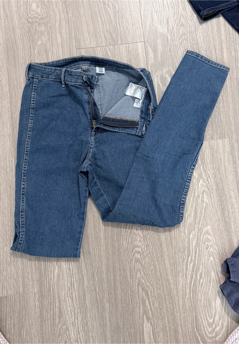 All $8 - Women's clothing bundle - photo 3