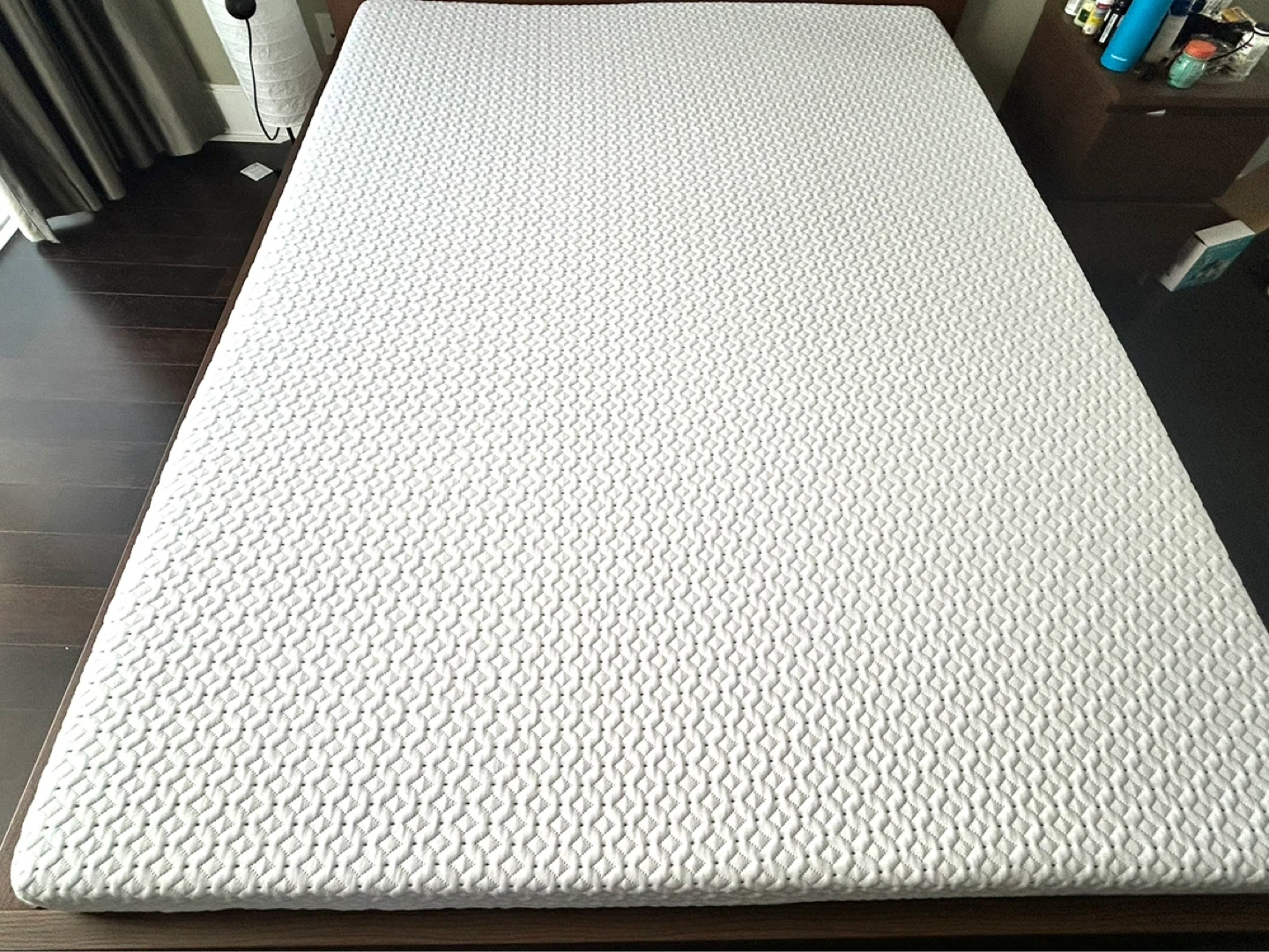 1 yr old Queen ENDY mattress- excellent condition, hardly used - photo 4