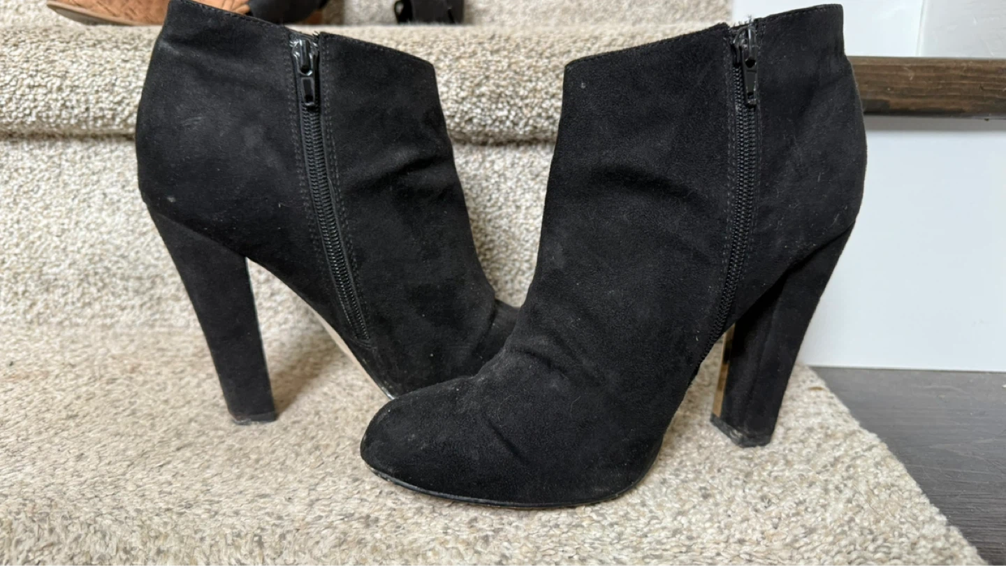 Black Suede & Faux Leather Heeled Booties - photo 4