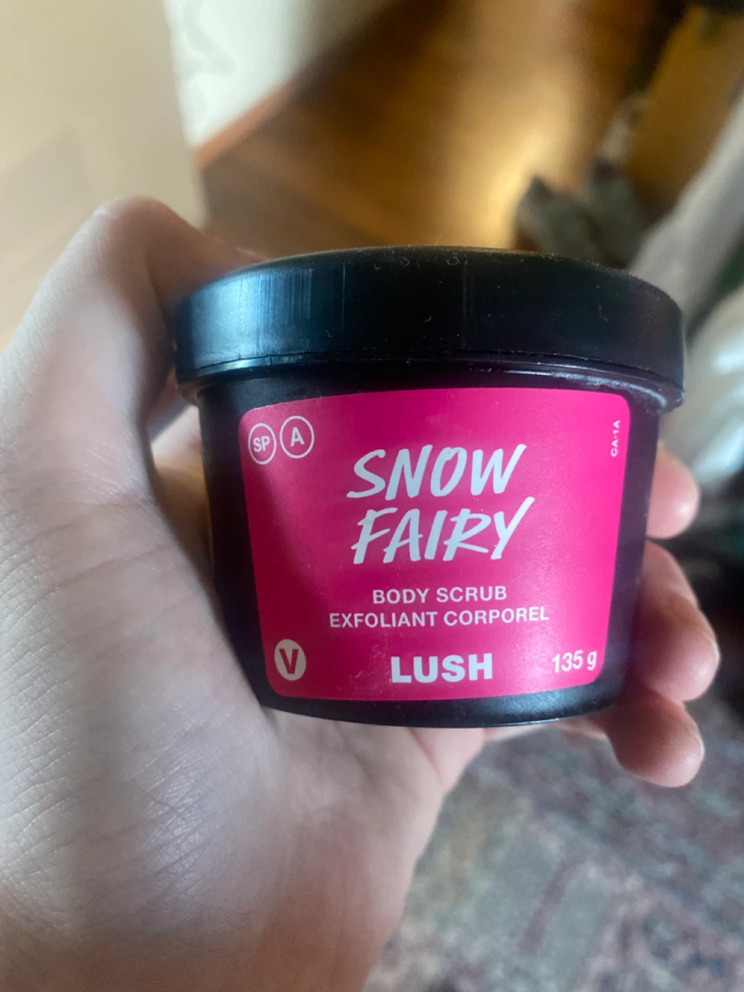 Lush Snow Fairy Body Scrub 135g