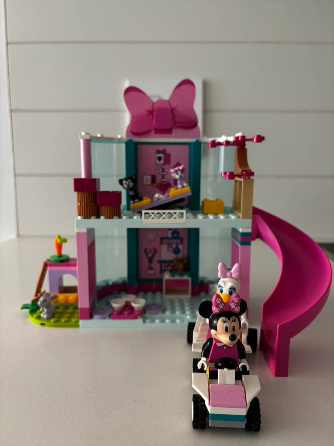 Free - has to go today: Set of toys: Elsa and Minnie - photo 2