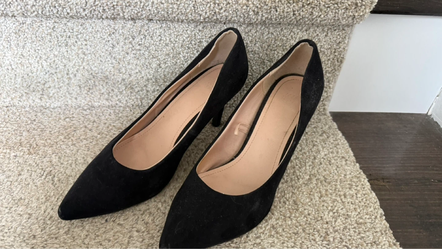 Women’s sandals and dress shoes - photo 4