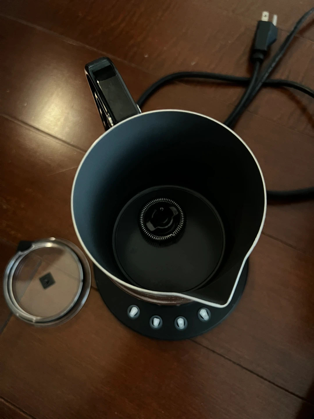 Nespresso Machine with Milk Frother - photo 3