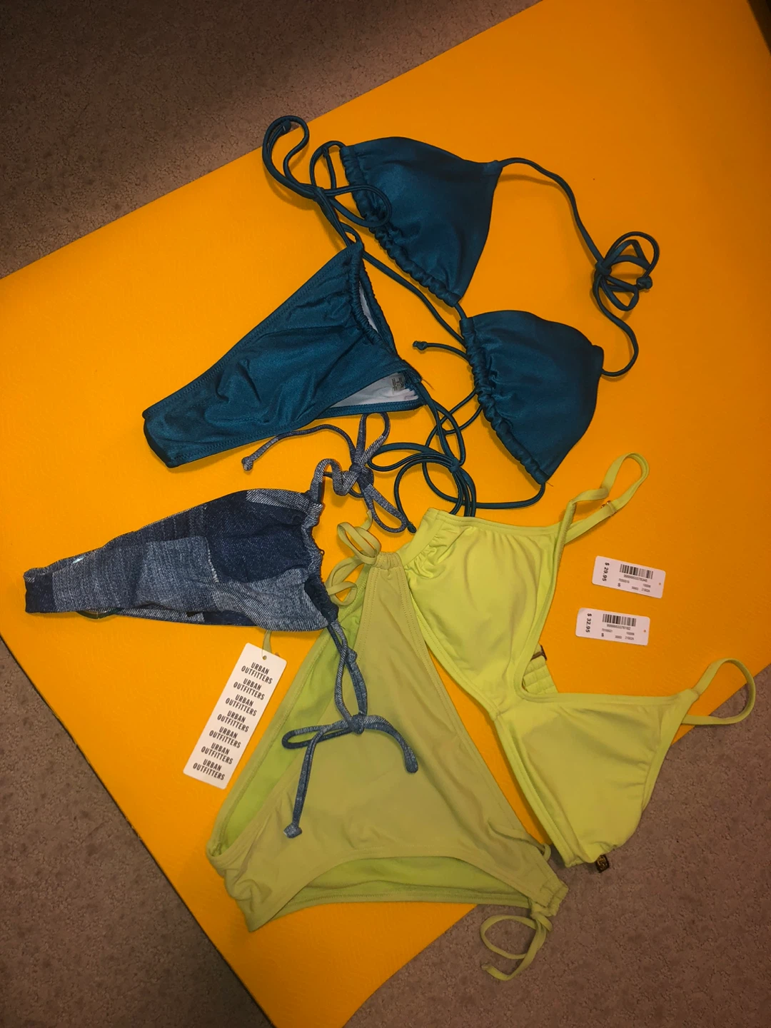 Free lime La Vie bikini (medium) - photo 3