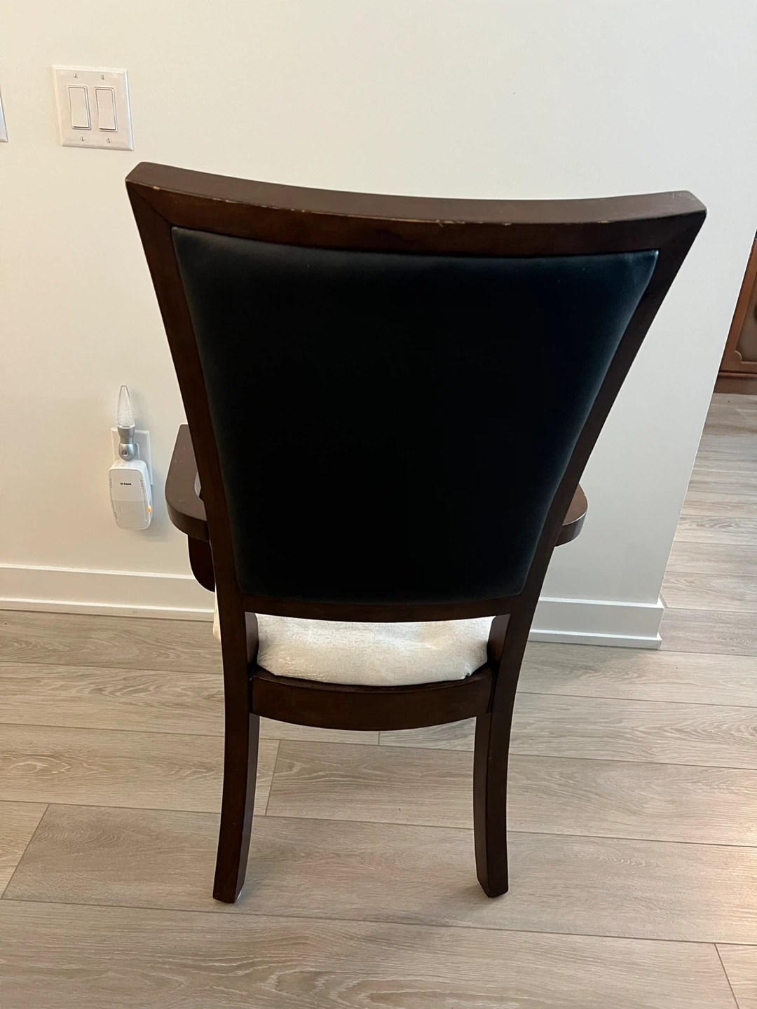 Dining Chair with upholstered seat and dark back - photo 4