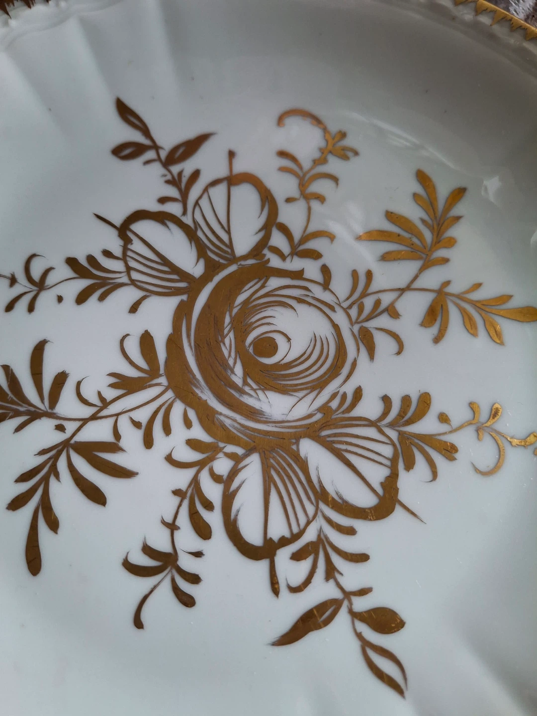 White and gold floral design plate (made in France) - photo 2